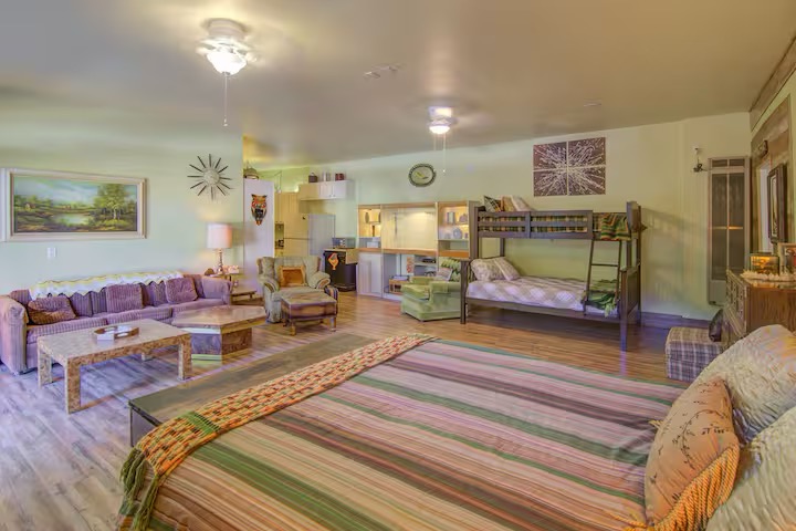 Mountain Cabin Suite